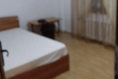 Apartament cu 3 camere decomandat în Gară - 2