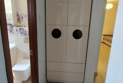 Apartament cu 3 camere decomandat în Palat - 12