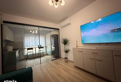 Apartament cu 2 camere semidecomandat în Apărătorii Patriei
