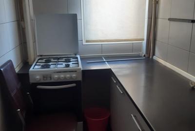Apartament cu 4 camere semidecomandat în Drumul Taberei - 13