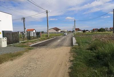 Teren de 916 mp, în Dumbrăvița