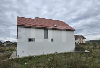 Casă cu 4 camere cu Teren 400 Mp în Central - 8