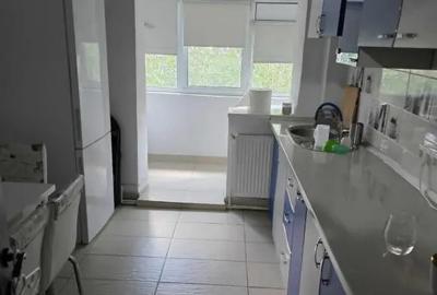 Apartament cu 3 camere decomandat în Gării