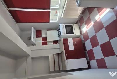 Garsonieră decomandată în Central