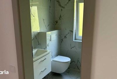 Casă cu 4 camere cu Teren 133 Mp în Florești