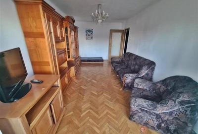 Apartament cu 3 camere decomandat, mobilat în Răcădău - 2