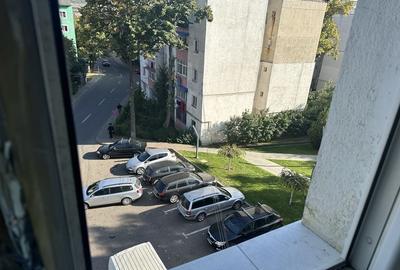 Apartament cu 2 camere decomandat în Morăreni