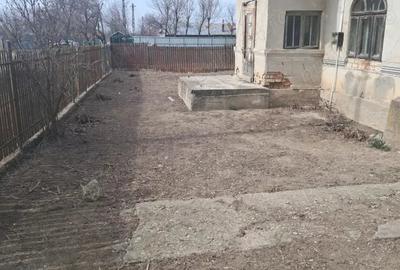 Casă cu 5 camere cu Teren 2636 Mp în Gherghița - 7