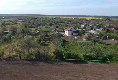 Teren Construcții intravilan de 1621 mp, în Frumușani