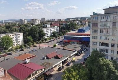 Apartament cu 2 camere semidecomandat în Onești - 3