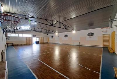 Spațiu comercial, de 300 mp, în Între Lacuri - 1