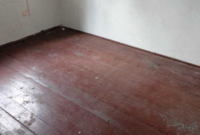 Casă cu 4 camere nedecomandat cu Teren 556 Mp în Central - 6