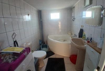 Casă cu Teren 300 Mp în Goranu - 12
