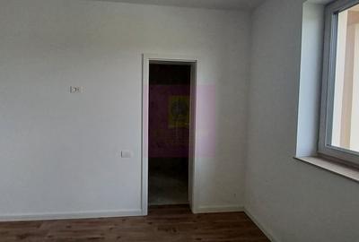 Casă cu 4 camere cu Teren 514 Mp în Nord