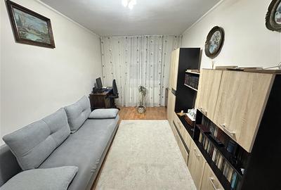 Apartament cu 2 camere semidecomandat în Valenta