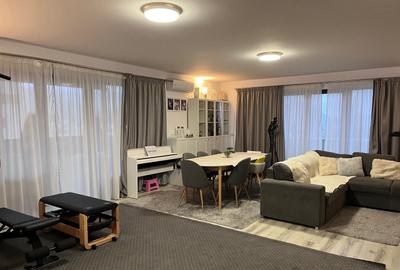 Apartament cu 4 camere decomandat, mobilat în Noua
