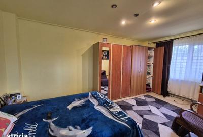 Casă cu 4 camere cu Teren 1400 Mp în Palazu Mare - 10