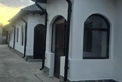 Casă cu 6 camere cu Teren 800 Mp în Central - 1