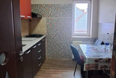 Apartament cu 3 camere decomandat în Central - 11