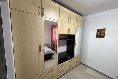 Apartament cu 2 camere nedecomandat în Podu Roș