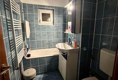 Apartament cu 2 camere semidecomandat în Soarelui