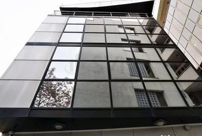 Spațiu comercial, de 1,200 mp, în Victoriei - 6