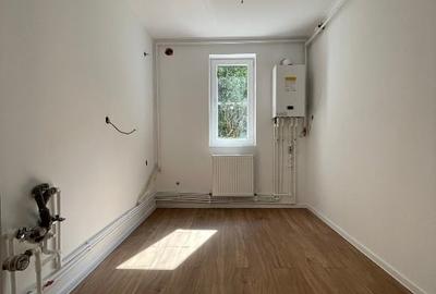 Apartament cu 2 camere semidecomandat, mobilat în Tomis II - 1