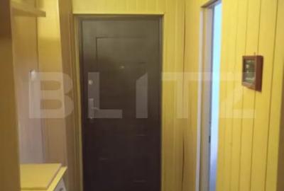Apartament cu 2 camere semidecomandat în Micro 11