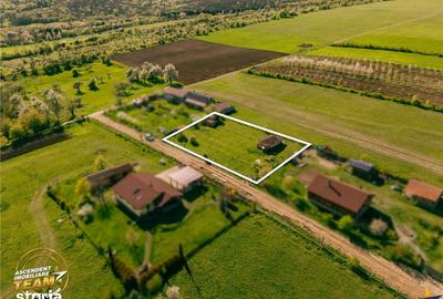 Casă cu 2 camere cu Teren 1500 Mp în Valea Crișului - 7