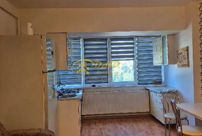 Apartament cu 2 camere decomandat în Tătărași