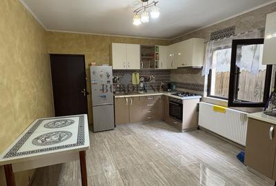 Casă individuală cu 7 camere cu Canalizare în Islaz - 7