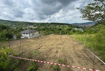 Teren Construcții intravilan de 650 mp, în Nord - 2