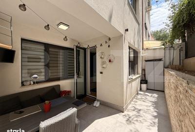 Apartament cu 4 camere decomandat, mobilat în Ultracentral