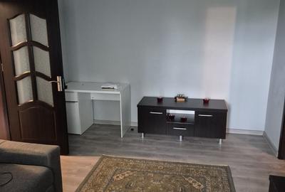 Apartament cu 2 camere semidecomandat în Podu Roș - 3