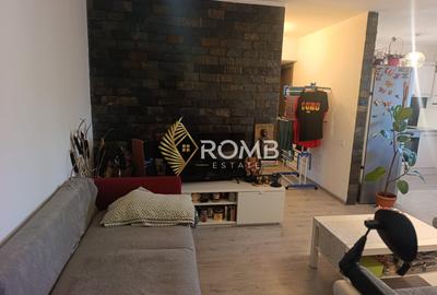 Apartament cu 3 camere decomandat în Florești
