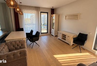 Apartament cu 4 camere decomandat în Pipera