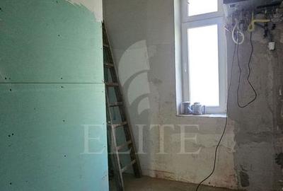 Apartament cu 4 camere în Central - 15