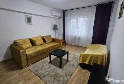 Apartament cu 2 camere decomandat, mobilat în P-ța Victoriei