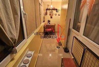 Apartament cu 3 camere decomandat în Basarabia
