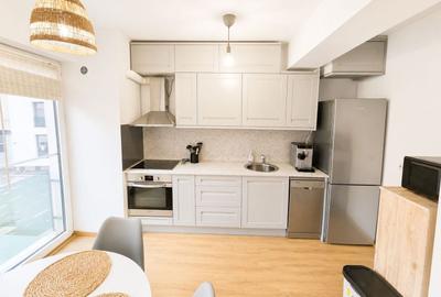 Apartament cu 3 camere semidecomandat, mobilat în Central - 3