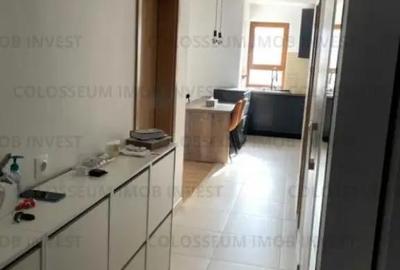 Apartament cu 3 camere decomandat, mobilat în Tractorul - 9