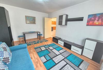 Apartament cu 2 camere semidecomandat, mobilat în Florilor
