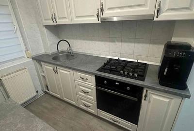 Apartament cu 3 camere decomandat în Milcov - 2