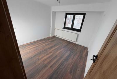 Apartament cu 3 camere decomandat în Decebal - 12