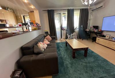 Apartament cu 3 camere decomandat, mobilat în Tomis Plus