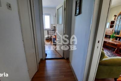 Apartament cu 2 camere semidecomandat în Micro 6 - 2