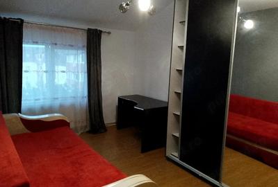 Apartament cu 2 camere decomandat în Dâmbovița