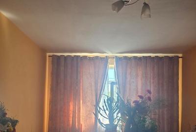 Apartament cu 3 camere decomandat în Lețcani - 1