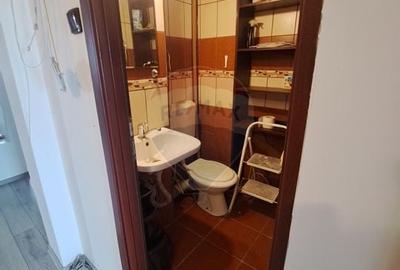 Apartament cu 3 camere decomandat, mobilat în 1 Mai - 5