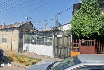 Casă cu 2 camere în Central
